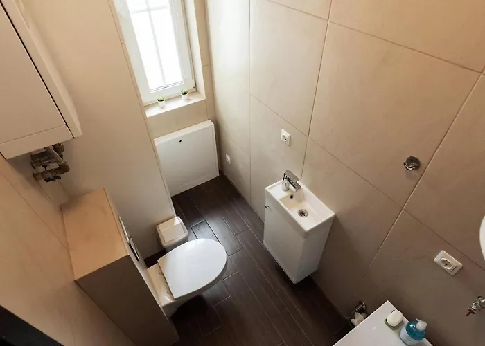 1 House Between Two Lakes Tatil Evi *