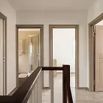 1 House Between Two Lakes Semesterbostad