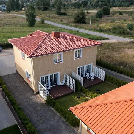 1 House Between Two Lakes Semesterbostad